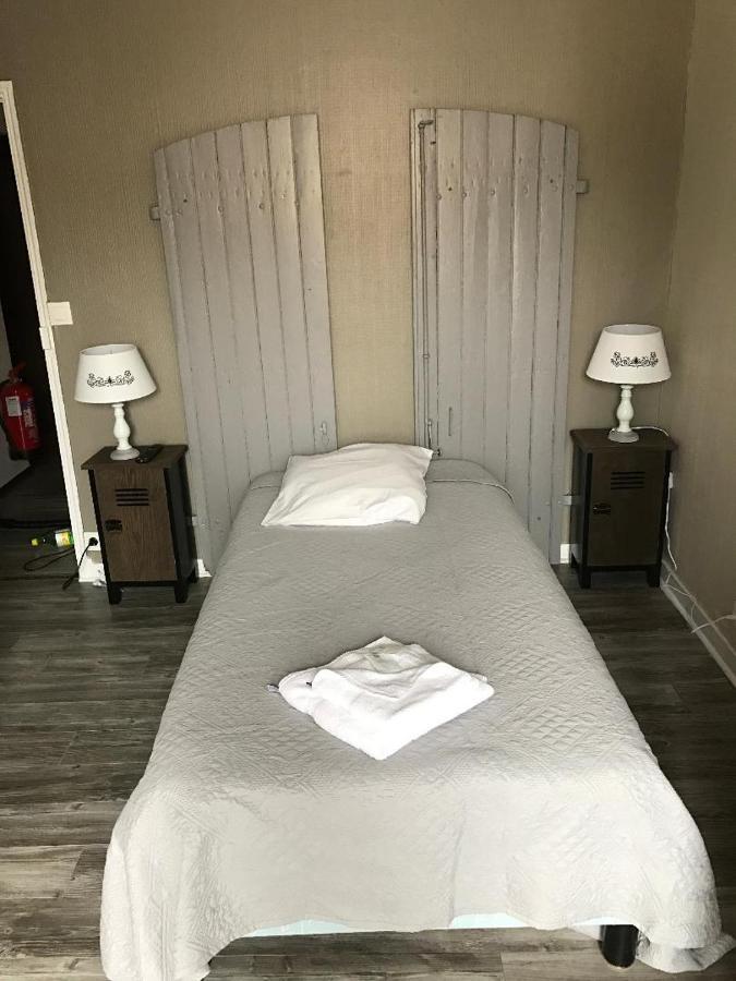 Hotel Du Viaduc Le Vigeant 외부 사진